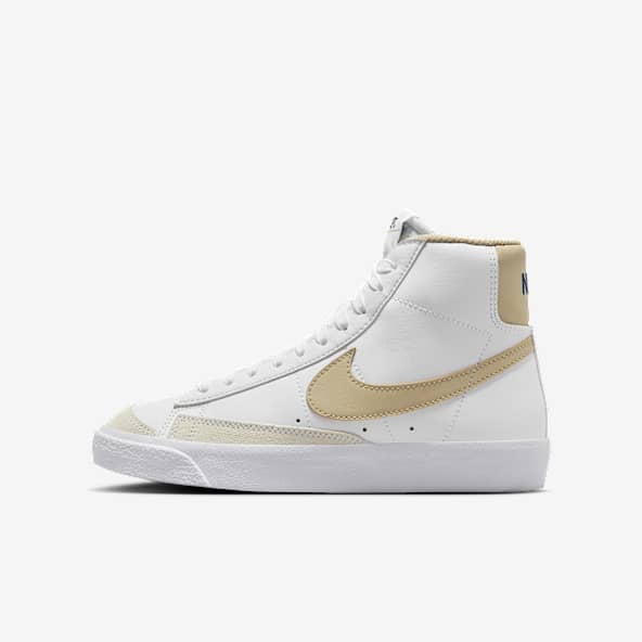 早割シーズン券 Nike Blazer Shoes. Nike.com スニーカー